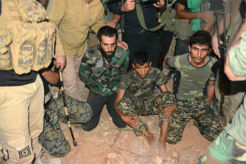 Ejército sirio captura a varios takfiríes de Al Nusra en el sur de Alepo En fotos: terroristas de Al Nusra apresados por el ejército sirio